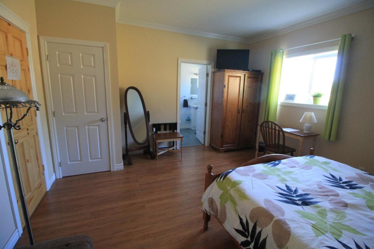 The Fiddle And The Sea Bed And Breakfast Port Hood Екстер'єр фото