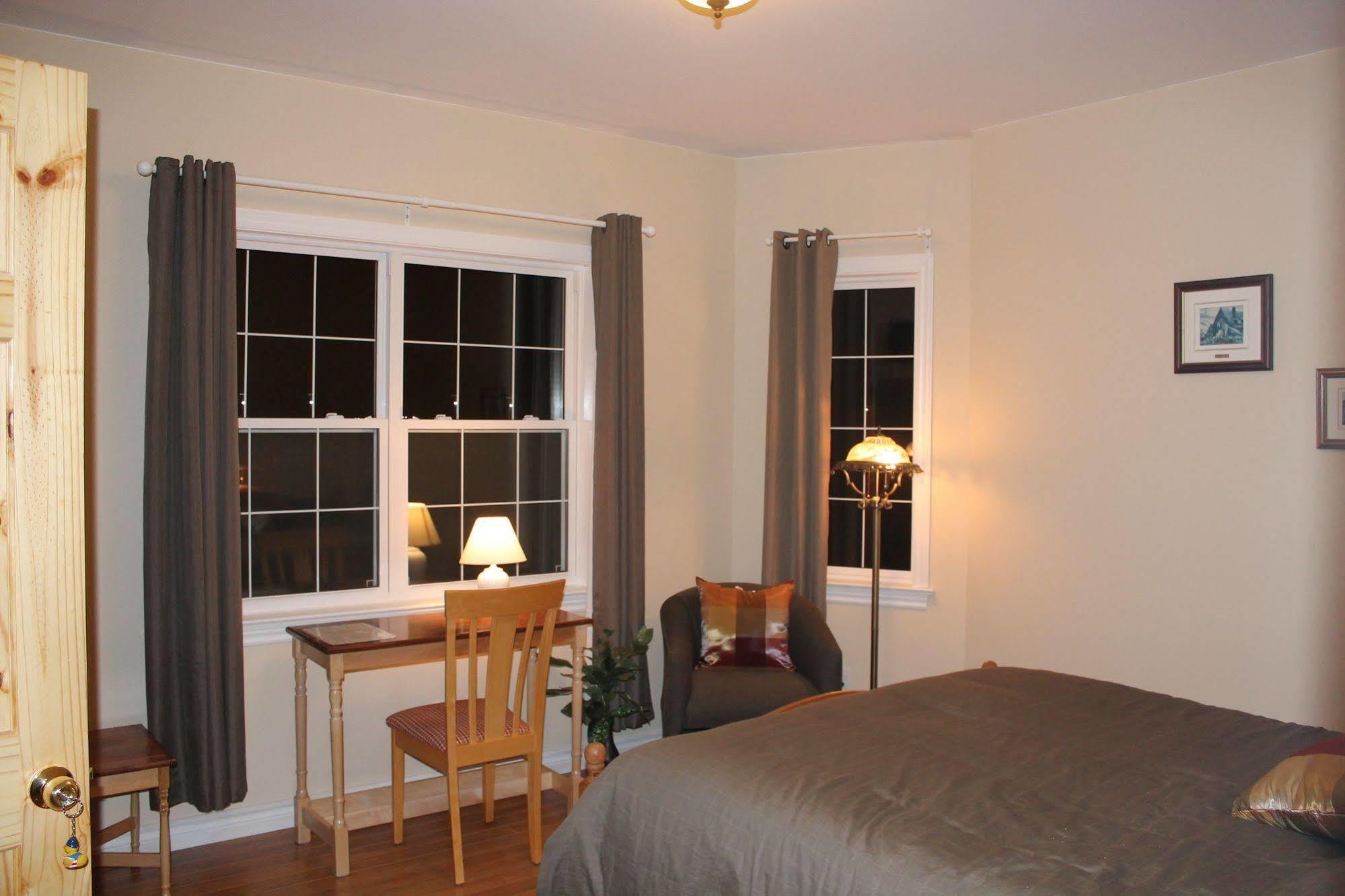 The Fiddle And The Sea Bed And Breakfast Port Hood Екстер'єр фото